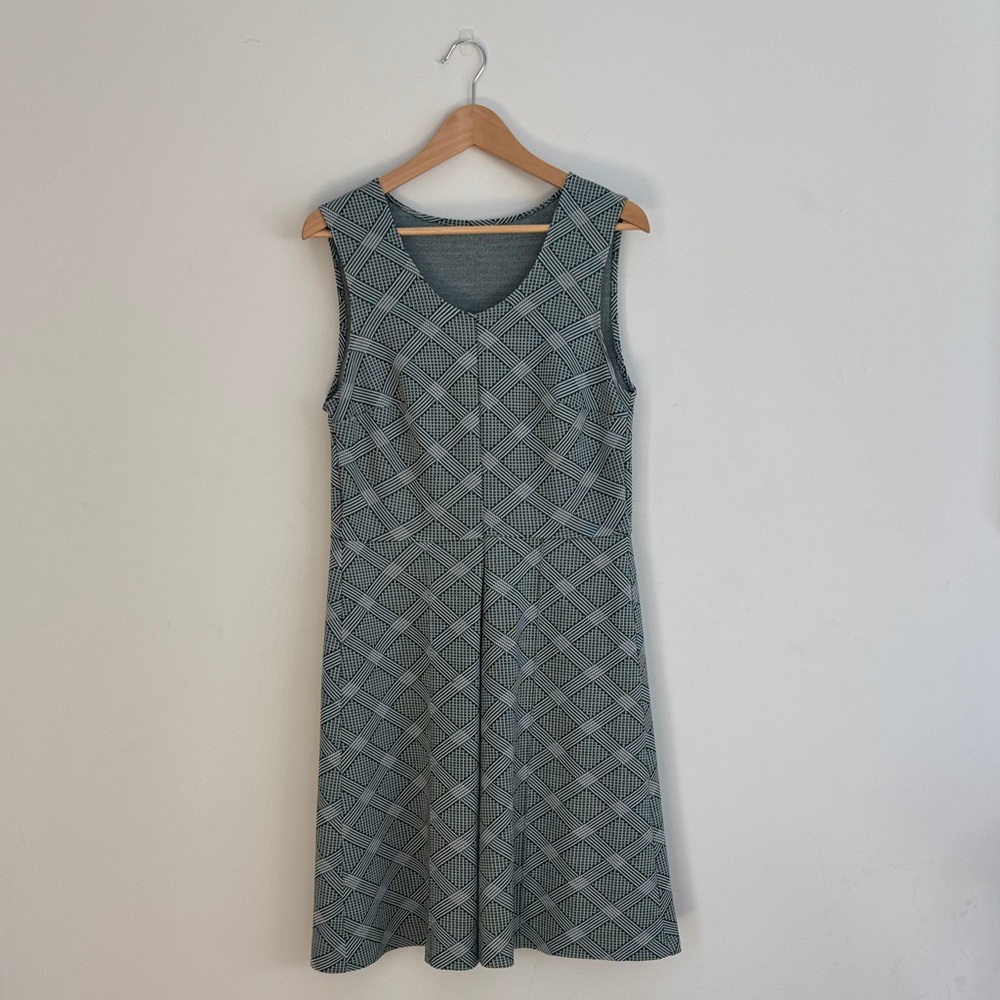 Vintage 1970s Geometric Print Midi Dress | Sleeveless | UK Find | US 8–10